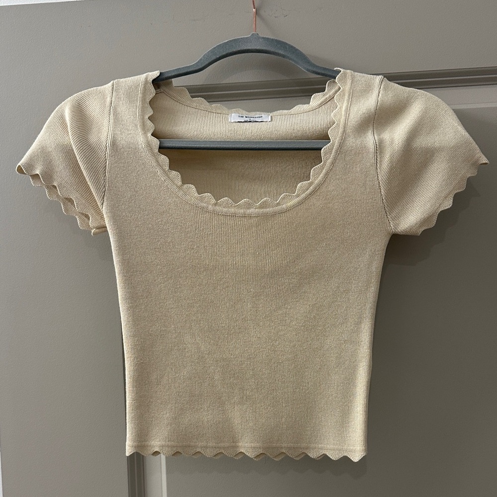 New without tags knit laser cut crop